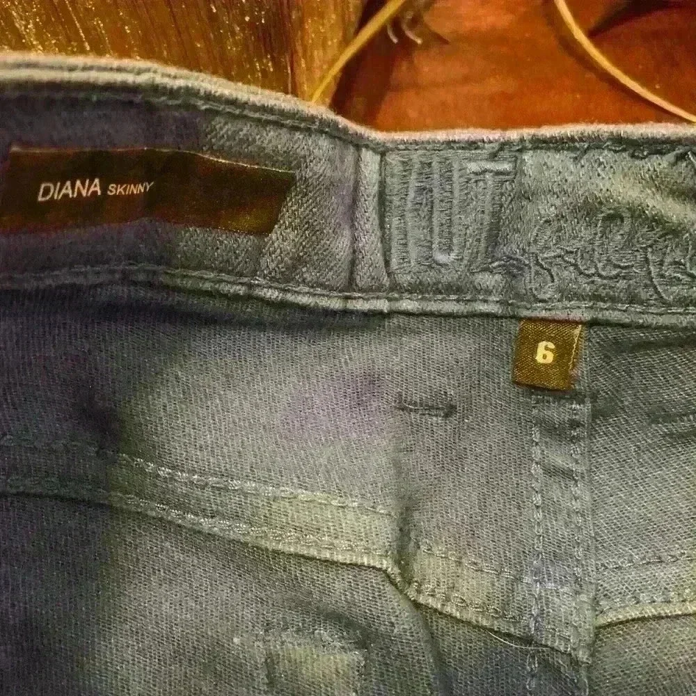 Diana Skinny Blue Jeans Size 6 - Picture 3 of 4